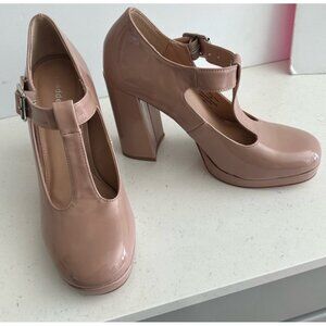 Steve Madden Womens Nude Patent Leather T-Strap Platform Heels Size 7.5M 4.5" Bl